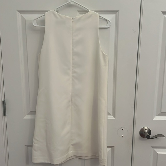 Tahari Floral Embroirdered Shift Mini Dress Size S - Picture 5 of 7